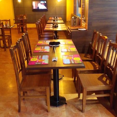 Ira By Orchid Mumbai T-2 International Airport Hotel Exterior foto